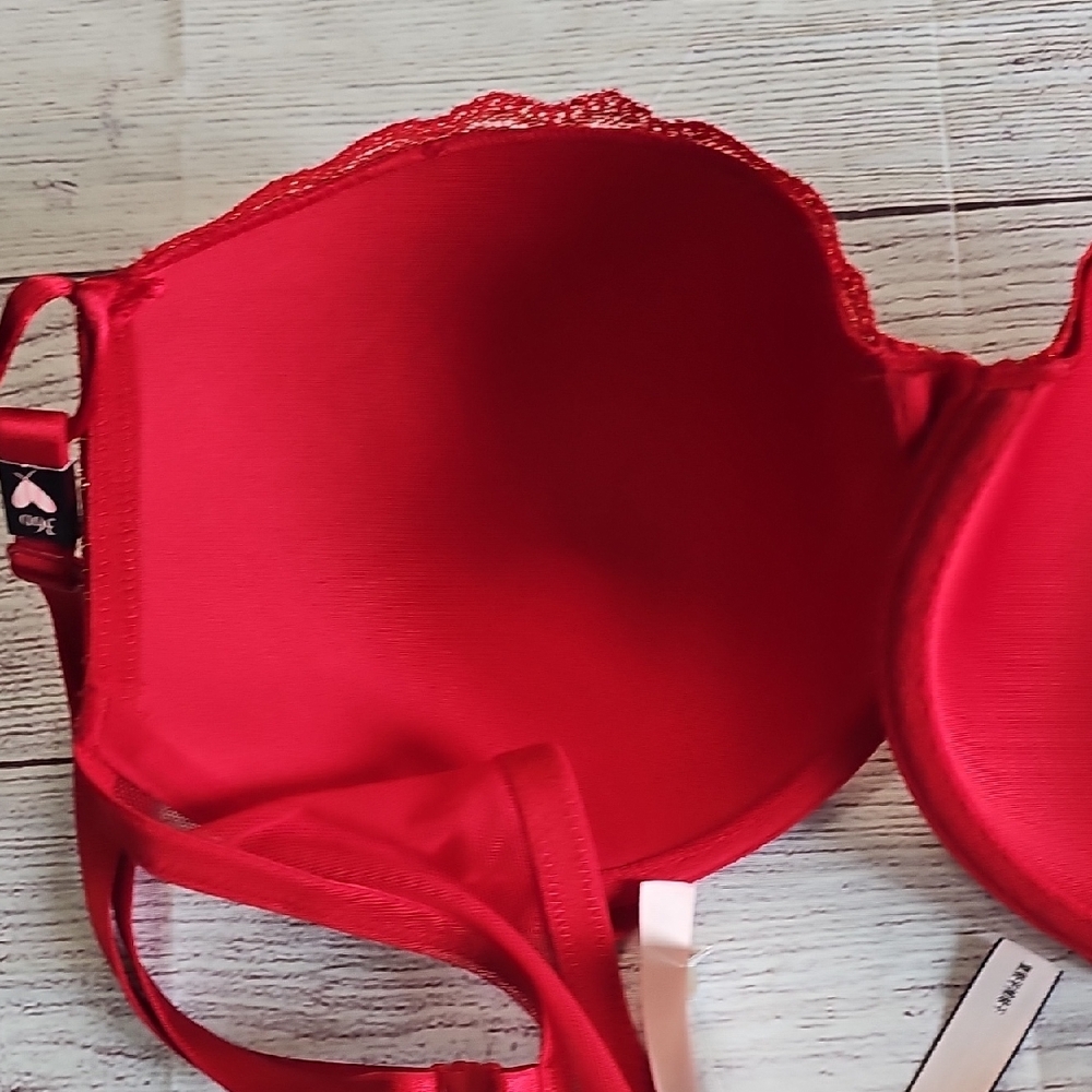 NWT Victoria's Secret 36D Red/Gold Full Coverage Bra with Adjustable Straps - Picture 6 of 9